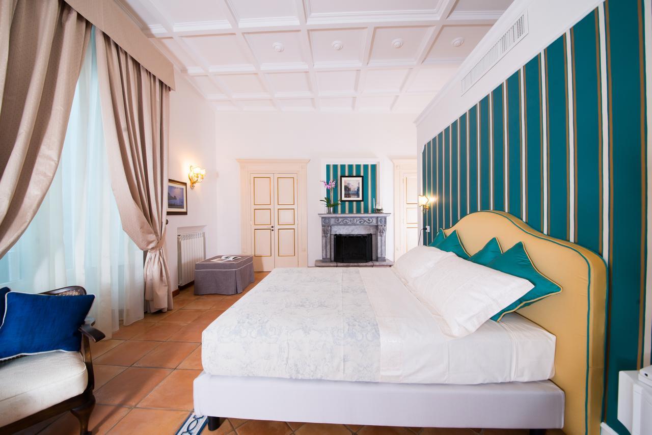 B&B Maiure ไมยอรี ภายนอก รูปภาพ
